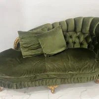مبل تمیز ۷نفره به همراه میز جلو مبلی