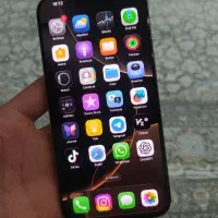 ایفن 16 پرومکس