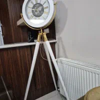 ساعت ایستاده