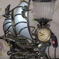 دکوری مدل کشتی ساعت دار و چراغ دار