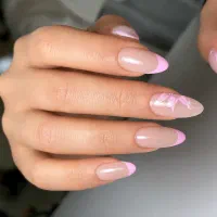 کاشت ناخن و ترمیم ناخن و تخفیف ویژه