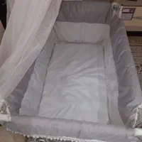 تخت کنار مادر(گهواره شو)
