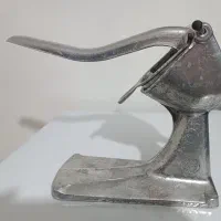 آب میوه گیری دستی