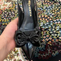 کفش پاشنه دار زنانه کاملا نو در کارتون