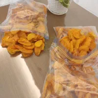 برگه زردآلو و قیصی‌ مغزدار زردآلو