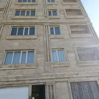 واحد ۹۰متری فول امکانات