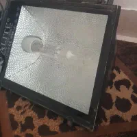 پرژکتور  بزرگ و پرنور