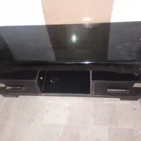 میزتلویزیون شیشه ای