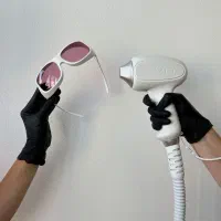 کلینیک پوست و لیزر موهای زائد