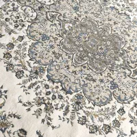 فرش تمیز شسته شده آماده استفاده