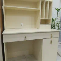 میز تحریر کاملا نو و تمیز