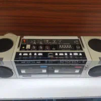 رادیو ظبط سانیو قدیمی....آرم ماک