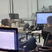 اجاره جلسات استودیو/کار اداری/دفتر اشتراکی روزانه