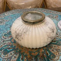 گلدان شیشه ای سفید ماربل مدل نوا