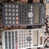 دو عدد ماشین حساب