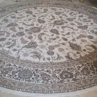 فرش گِرد ۹ متری ۷۰۰ شانه تمیز در حد نو