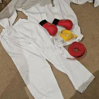 لباس و دستکش کاراته