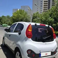 ام وی ام ۱۱۰ s لاکچری، بی رنگ