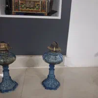 تعدادی وسیله عتیقه و قدیمی