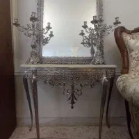 آینه و شمعدان و میزکنسول در حد نو