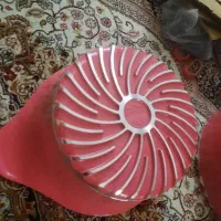 سه قابلمه و یه ماهی تابه