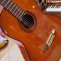 گیتار والنسیا cg190 درحد اک اسپانیایی
