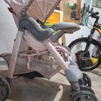 کالسکه بچه‌ ایون فلو و کریر
