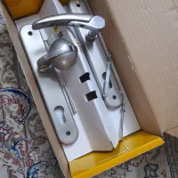 ۳ عدد دستگیره آپارتمانی با جعبه