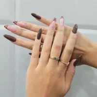 تخفیف کاشت ناخن