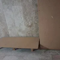 زیر تخت ، تخته چوبی