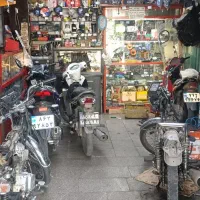 به یک تعمیر کار موتورسیکلت وارد نیازمندیم