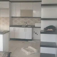 طبقه ۳ تمیز تازه رنگ خالی اماده تحویل