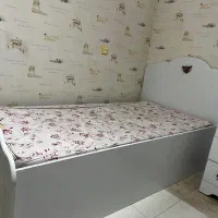 تخت خواب