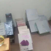 یه تعداد لوازم ارایشگاهی وادکلن