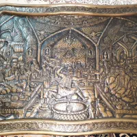 سینی برنجی قلم زنی ( امضا دار )