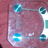 ترازو دیجیتال سالم در حد نو