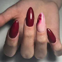 خدمات کاشت ناخن