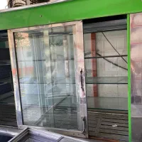 یخچال ویترینی نمای دو طرف شیشه کاملا سالم