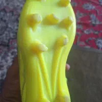 فروش یک جفت کفش ورزشی