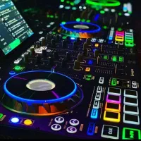 djmafi اجرای مراسمات تولد عروسی مهمونی کافه