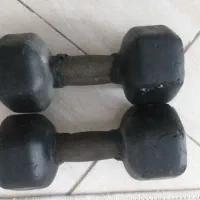 دمبل ۵ کیلویی