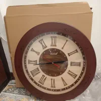 ساعت دیواری چوبی