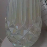 گلدان شیشه ای سفید صدفی زیبا