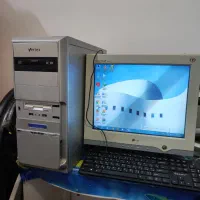 کامپیوتر کیس و مانیتور