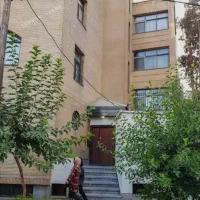 ۱۰۰ متر دو خوابه بسیار خوش انرژی با پارکینگ انباری