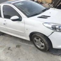 نیازمند نقاش ماشین وبرقکارماشین در گاراژ