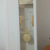 ساعت و میز وسط و میزتلوزیون
