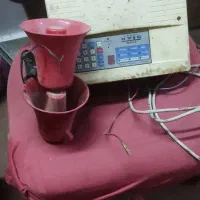 این یه دزد گیر با دوتا بلندگو قدیمی داشتم