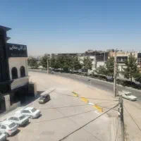 فروش زمین تجاری حاشیه خیام با 42 متر حاشیه بینظیر
