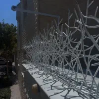 حفاظ ونرده روی دیوار تخصصی درب اکاردونی سقف سبک